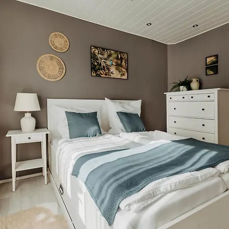 Traumwohnung Mit Sauna, Whirlpool & Wunderschoener Aussicht Apartment