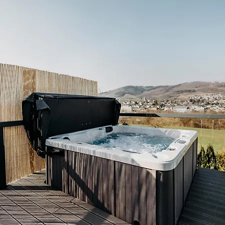 Apartment Traumwohnung Mit Sauna, Whirlpool & Wunderschoener Aussicht *